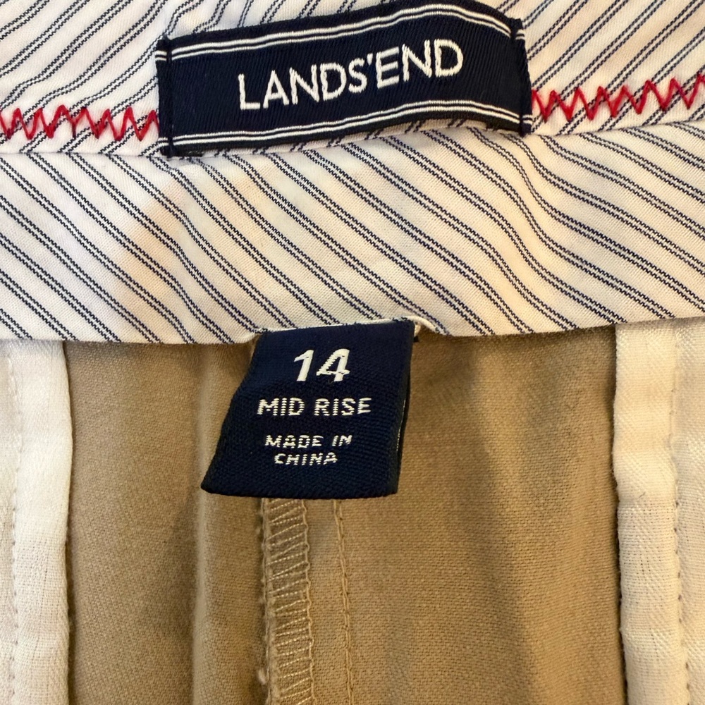 Lands End Bermuda Shorts - Picture 3 of 3